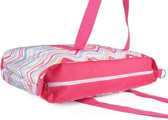 Perforierte Neopren-Reise-Strand-Handtasche mit dem Bügel isoliert fournisseur
